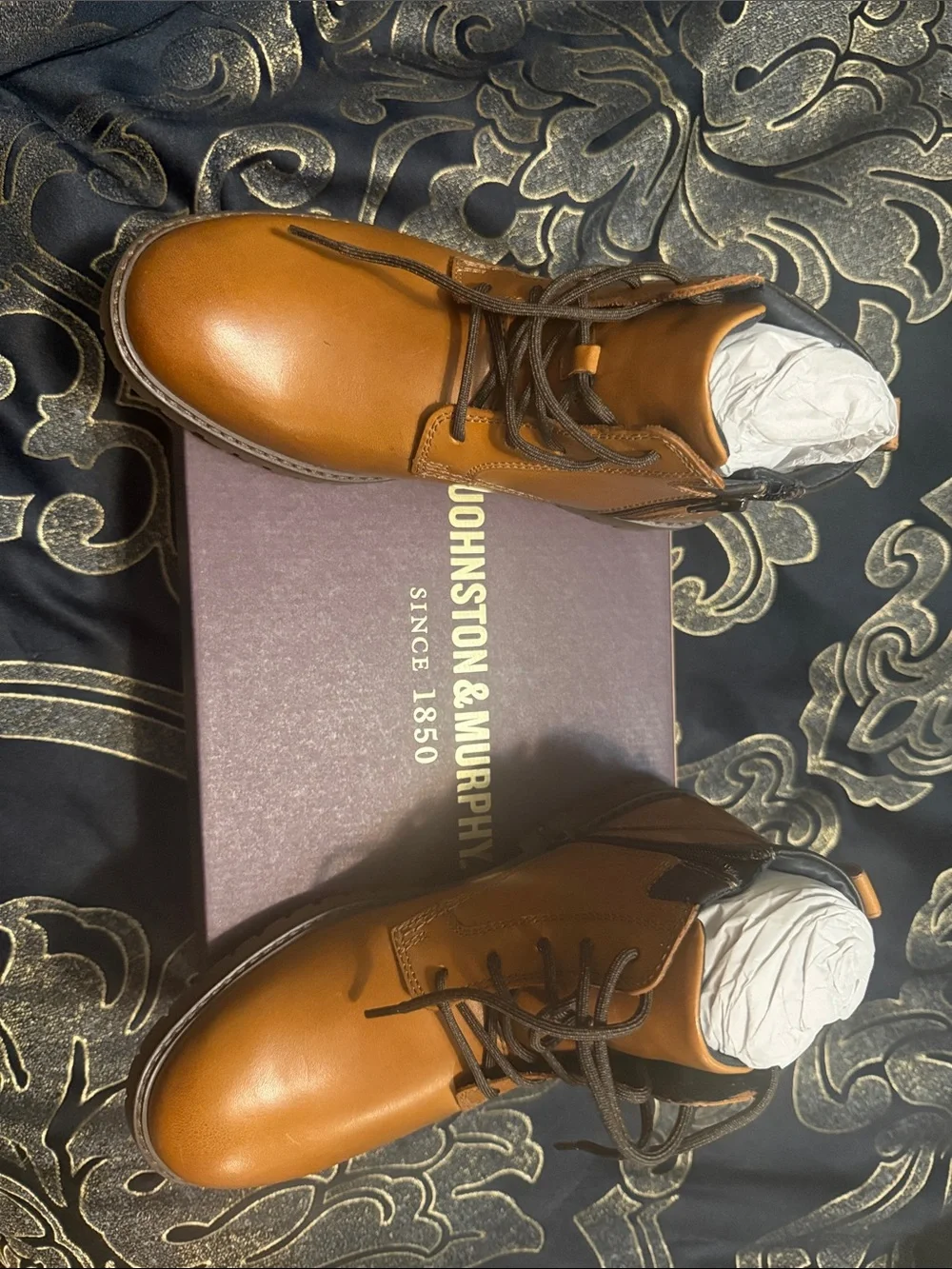 Johnston & Murphy Men’s Cognac Brown Leather Chukka Boots
